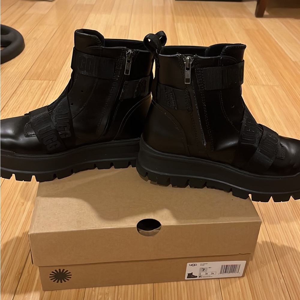 Ugg Sid Boot - image 4